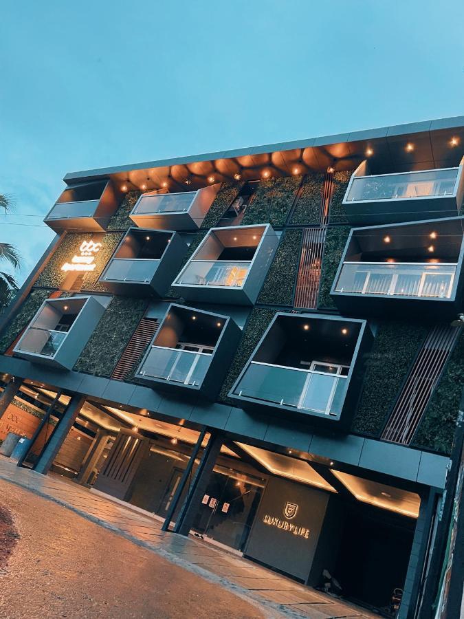 Bbc Luxury Apartments Perintalmanna Buitenkant foto