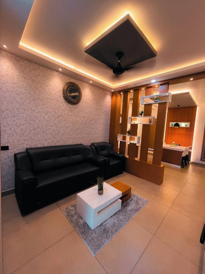Bbc Luxury Apartments Perintalmanna Buitenkant foto