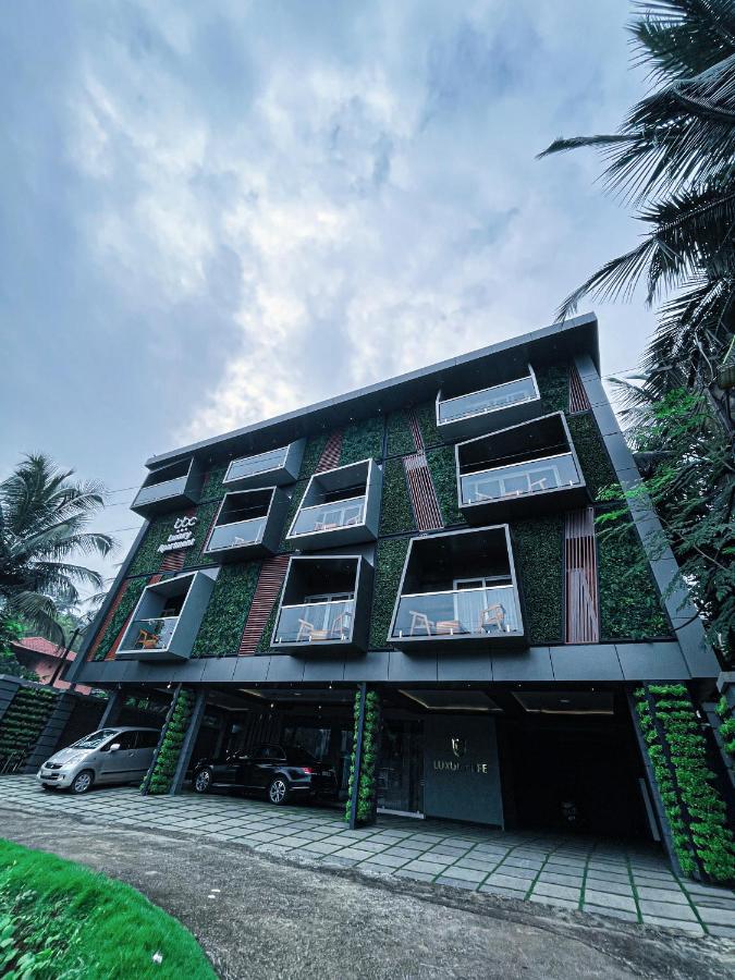 Bbc Luxury Apartments Perintalmanna Buitenkant foto